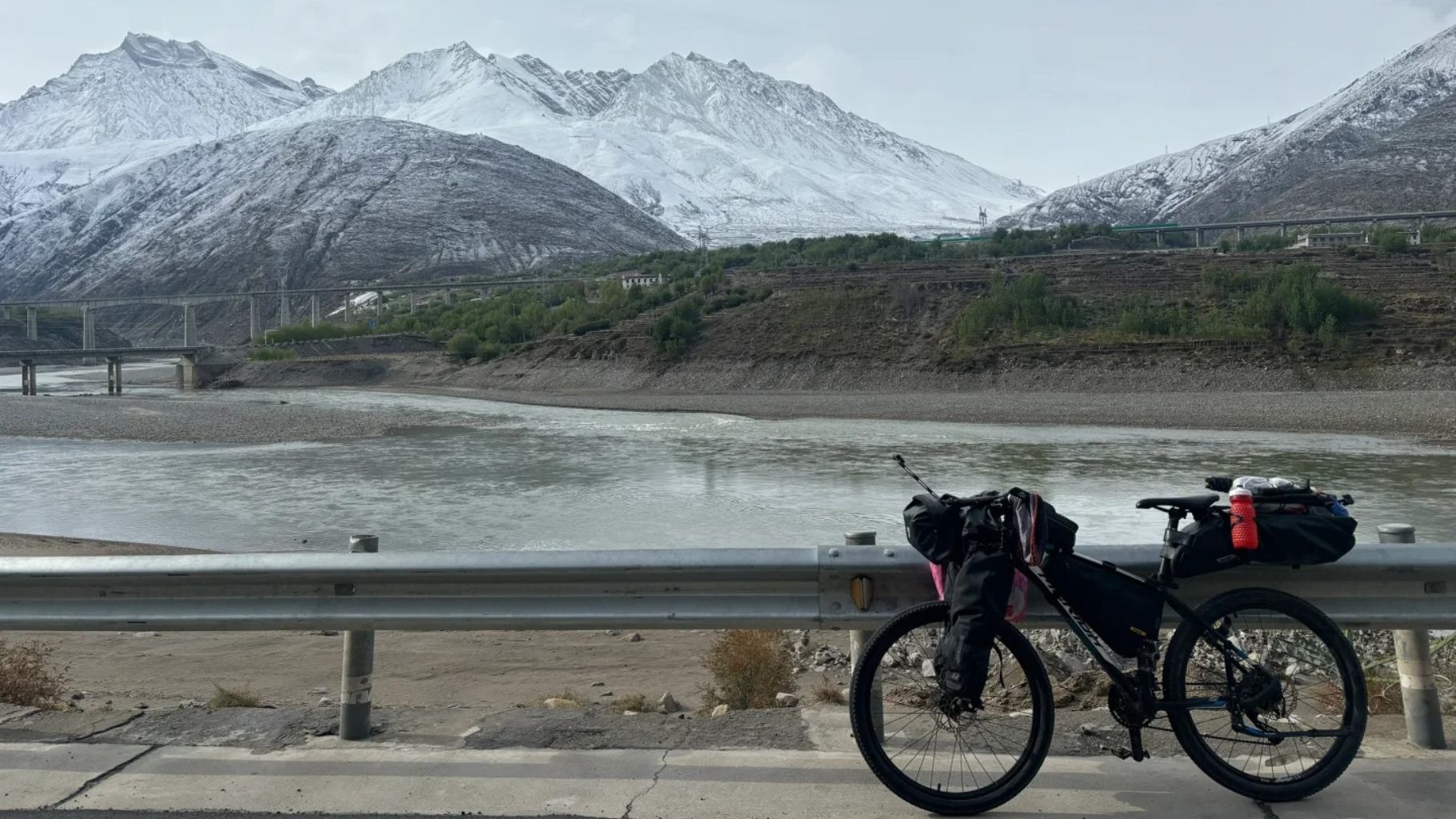 Himalayan road trip Friendship Highway