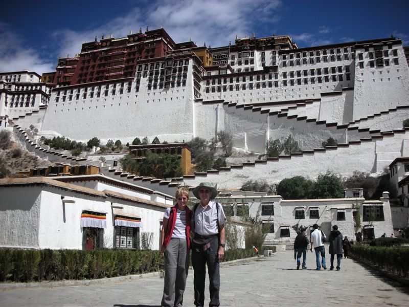 Our guests from the USA are taking photos in front of the Potala Palace Potala Palace
