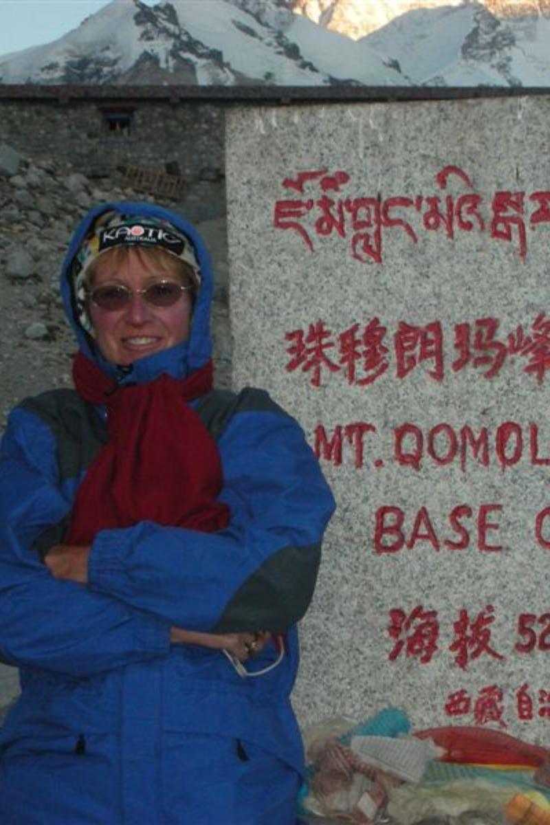 trekking from old tingri to EBC