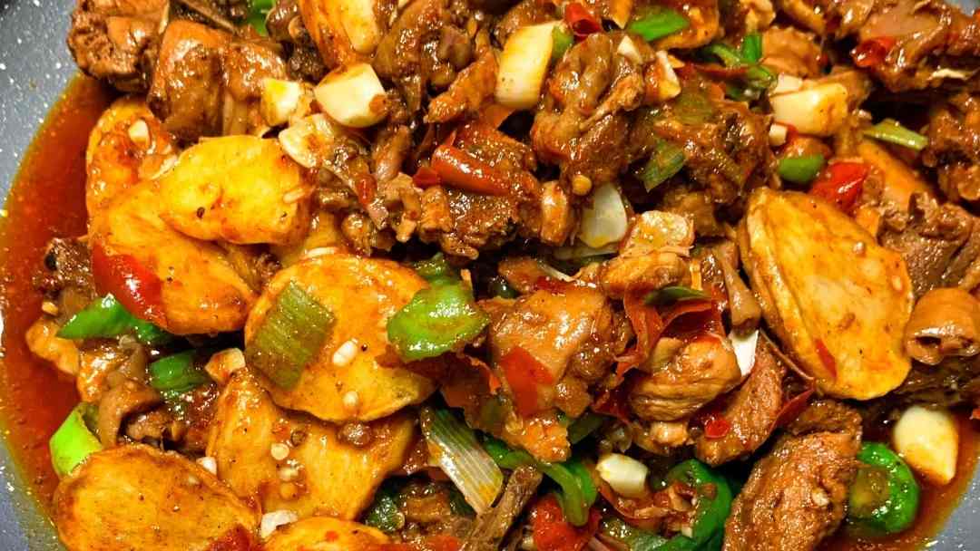 Flavorful Xinjiang Big Plate Chicken